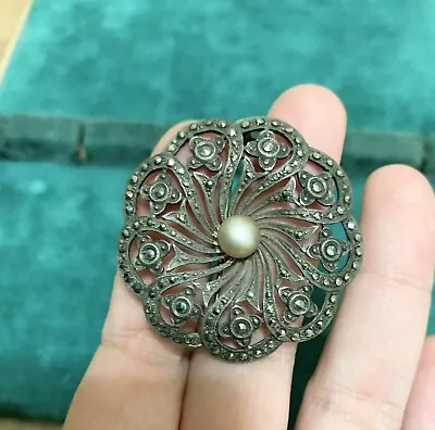 Vintage Art Deco 30’s Sterling Silver Marcasite Round Floral Brooch With Pearl • $39