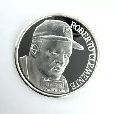 $149 • Buy 1973 Roberto Clemente HOF .999 Silver Medal 1oz Round Coin Limited Edition #438
