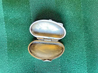 Vintage Silver Tone Pill Box Small Size Hinged Snap Close • $10