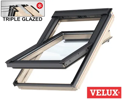 REDUCED/01 VELUX Triple Glazed CK04 Pine Centre Pivot Roof Window Loft Skylight • £290