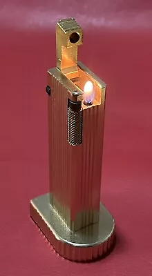 Cygnus Penguin Table Lighter Vintage Retro Gold Tone • $75