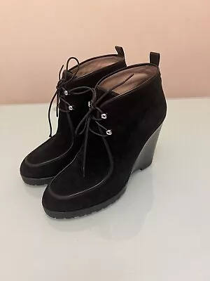 Michael Kors Beth Wedge Boot Black Suede Size 38 1/2 US 8.5 • $85