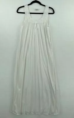 Vtg Vanity Fair Small Nightgown Nylon White Sleeveless Long USA A52-04 • $20.89