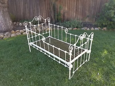 Antique 19th Century Victorian Era Cast Iron Day Bed Or Display Piece  • $548