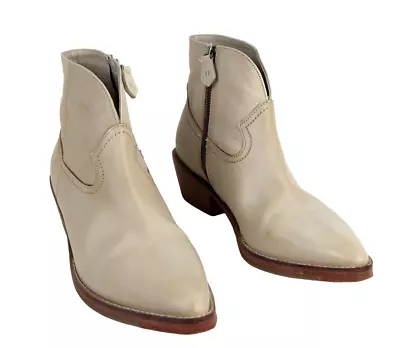 VINTAGE Foundry BEIGE REAL LEATHER MID HEEL POINTED ZIP SIDE ANKLE BOOTS Size 9 • $60