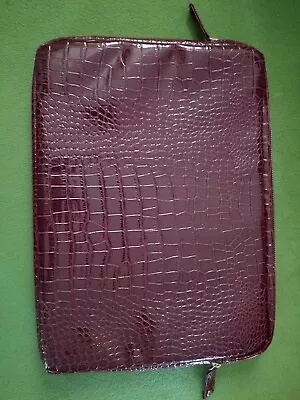 Laptop 15 Inch Red Moc Croc • $22