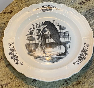 $22.99 • Buy Wedgwood Chicago Picasso Chicago Civic Center Large Plate Marshall Field & Co !!