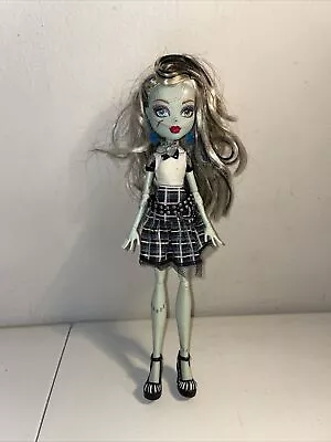 Monster High Mattel Ghouls Alive Frankie Stein Doll W/ Dress Belt Shoes Earrings • $14.99