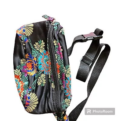 Adjustable Travel Waist Bag For Women Floral Inside Lining By Urban Outfitters  • $6