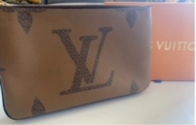 $1550 • Buy Louis Vuitton Double Zip Pochette M69203-Pristine Condition!-DONT Pay RRP $2,390