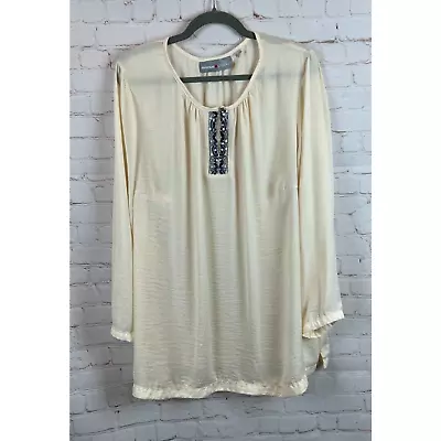 AVENUE Studio Cream Ivory Embroidered Sequins Front Blouse Top Shirt Tunic 22/24 • $16