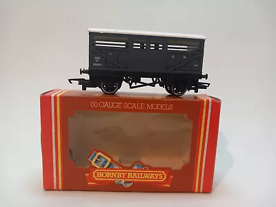 Hornby R022 GWR Cattle Wagon LSM Grey-38901-Boxed Vintage Model Railway Train • £15