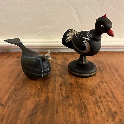 2 Hand Carved Hand Painted Bird Figurine Carving Small Decoy Folk Art Vintage • $18.95