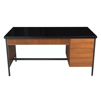 Mid-Century Florence Knoll Executive Desk: Timeless Design And Functionality • $3475