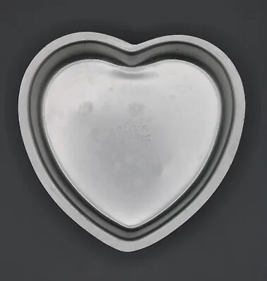 Vintage 1971 Wilton Cake Pan Mini 5  Heart #502-3053 • $8.99