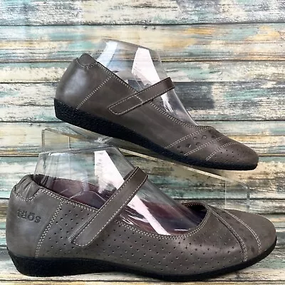 Taos Mary Jane Shoe Womens 8-8.5M Gray Leather Hook & Loop Strap Wedge Heel Flat • $32.12