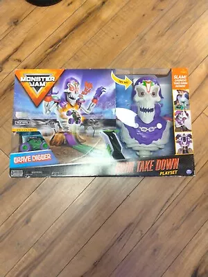 Monster Jam - Grim Takedown Playset With Exclusive Grave Digger Truck • $35