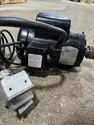 Baldor 1.5HP Ag Duty Electric Motor 1725 RPM 56H 115/208-230V 1 Phase (4) • $60