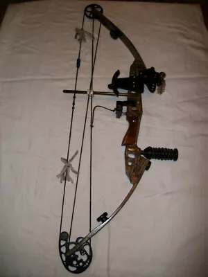 Mathews Realtree Fx Bow -- With Lots Of Accessories!    (d) • $134.99