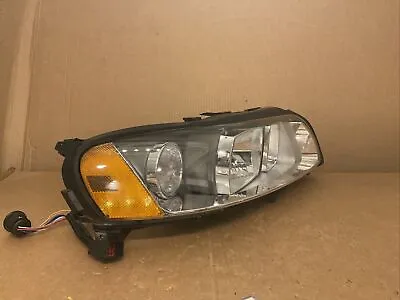 Halogen Headlight  Passenger Side RH RF For 05-07 Volvo V70 XC70 (SEE DETAILS • $159