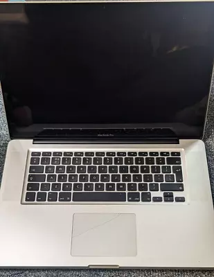 A1286 MacBook Pro (15-inch Early 2011) EMC 2417 Spares & Repairs • £20