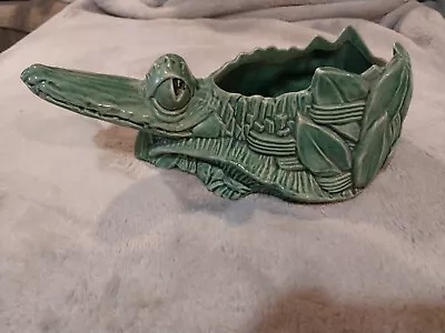 Vintage Mccoy Alligator Art Pottery Planter Green Exc 10   • $20.49