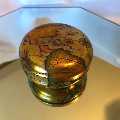 Vintage AVON Soap Tin Globe Decorated World Map Soap Tin - 4  • $7.99