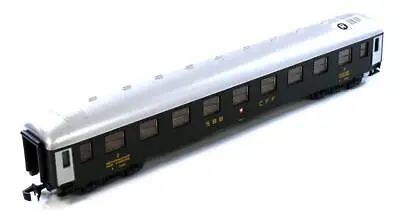 Lima 'o' Gauge Sbb Cff Green Corridor Second Class Coach • £34.50