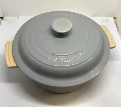£24.99 • Buy LE CREUSET Stoneware Casserole Dish In Light Grey, 21.5cm - RW1