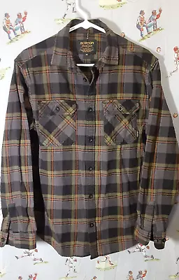 🌄 Burton Durable Goods Button Up Shirt Mens Medium Gray Green Plaid Flannel • $24.99