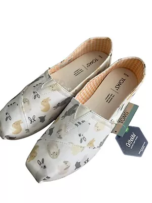 Youth Classic: White Bunny Print Canvas TOMS Size 9.5 • $35