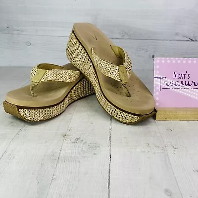 Volatile ISLAND Natural Raffia Straps Wedge PlatformThong Flip Flop Sandals Sz 8 • $27.19