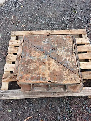 £80 • Buy D400 Manhole Cover And Frame - Cast Iron Heavy Duty 675 X 675 Opening