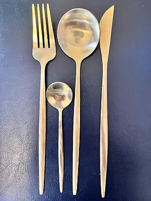 Modern Matte Gold Tone Silverware Flatware 4 Pc Set Fork Knife Spoon Asian Style • $2.10