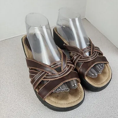 Womens Size 8M Mudd Brown Wedge Sandals  • $14.99