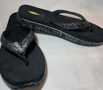 Volatile Sandals Flip Flops Women’s Size 8 Black Metallic Great Condition • $22.99