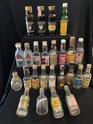 Lot Of 25 Vintage Empty Mini Glass Alcohol Liquor Miniature Bottles • $22