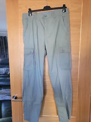 £14.99 • Buy New With Tag ; BHS Atlantic Bay Classic Fit Green Cargo Trousers (34x29)