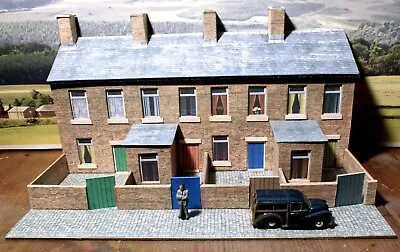 Metcalfe Replacement Terraced House Backs   00  Model Railway Buildings. • £32.99