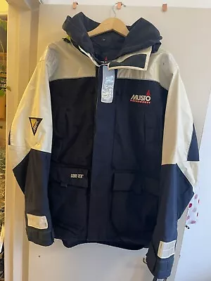 Musto Mens MPX Gore-Tex Sailing Jacket Size L White/ Navy Good Condition • £49.99