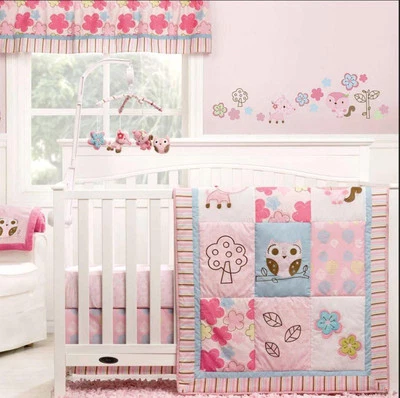 $89.99 • Buy FULL CRIB SIZE - Graco Woodland Owls Pink NURSERY VALANCE & 3-PC BEDDING SET