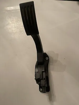 2010-2013 MAZDA 3 MAZDA3 Accelerator Throttle Pedal Lever BBM241600 OEM GAS • $35