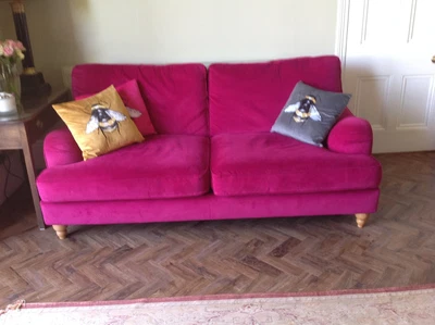 £595 • Buy Vibrant Raspberry Velvet Next Home Designer Sofa Settee On Solid Turned Legs