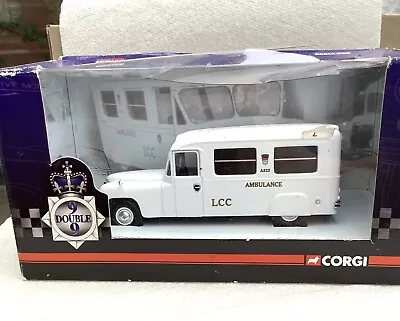 Corgi CC06305 Daimler DC27 Ambulance - LCC London County Council - Ltd Edt 1:50 • £1.43