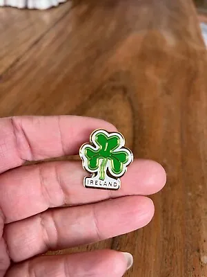 £1.50 • Buy Irish Pin Badge Shamrock Ireland