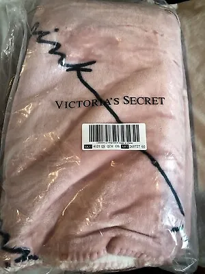 $45.50 • Buy Victoria's Secret PINK Cozy-Plush Blanket Pink Logo 60 X50  New Sealed