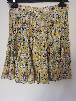£1 • Buy Peekaboo 8 Pleated Skirt