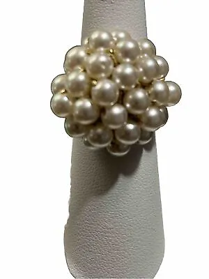 Vintage Faux Pearl Cluster Cocktail Stretch Ring • $10