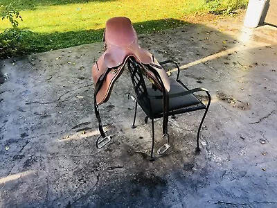 Vintage English Horse Saddle With Stirrups • $165