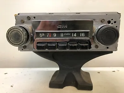 $175 • Buy Vintage GM AM Radio For Chevrolet, GMC Pickups, Trucks, 1967 - 1972